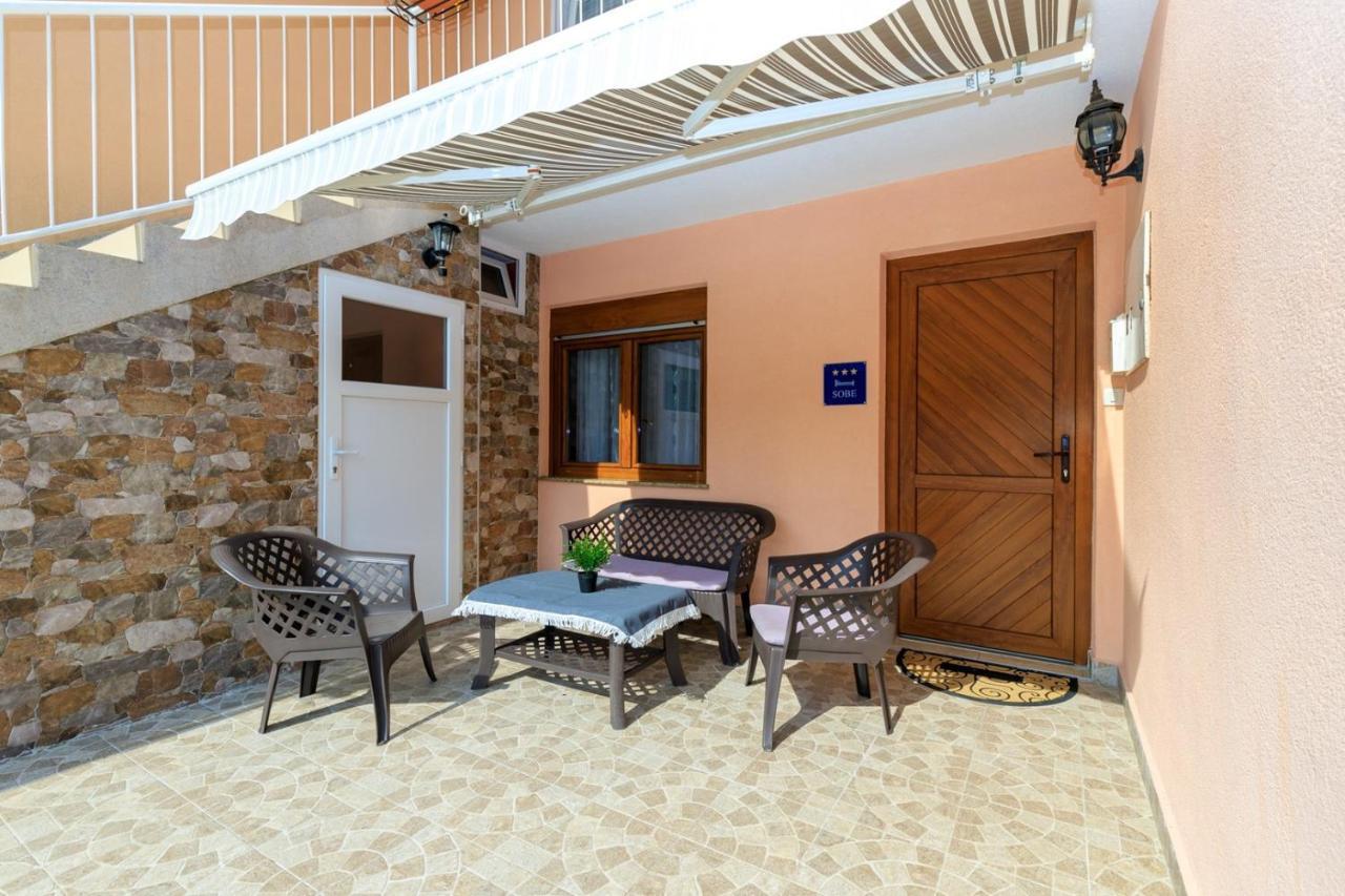 Genoa Rooms Poreč Eksteriør billede